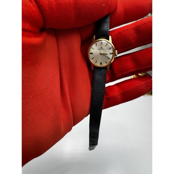 Vintage Edox Swiss Ladies Watch Gold Tone Case Black Leather Band 28690 Works - Picture 2 of 11